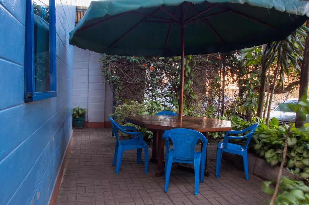 Blue Hut Hotel Nairobi Exterior foto